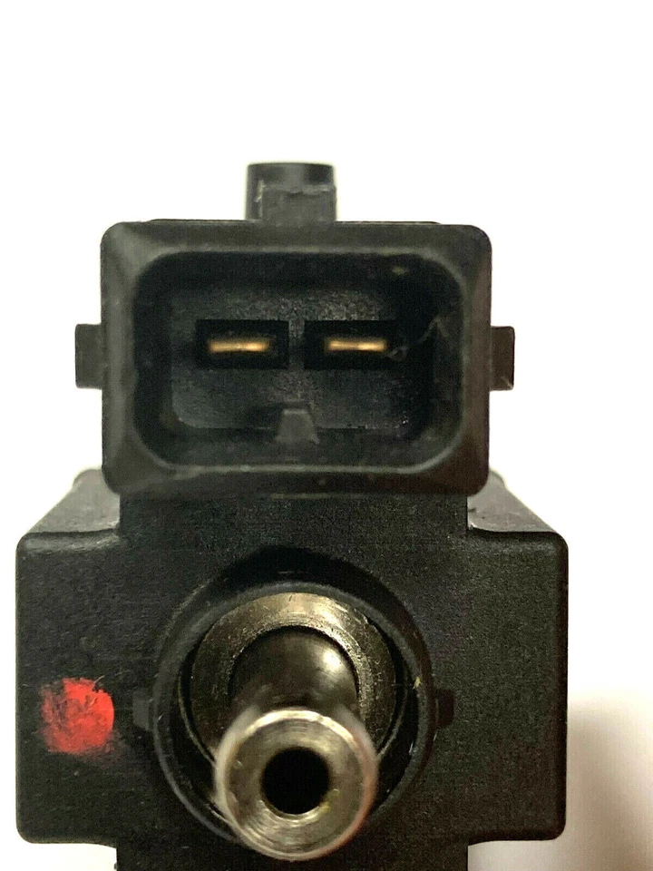 Turbo Solenoid Valve AutoPartsStore 30670449 Fits For Volvo V70 V50 C70 S40 S60 Foto 3 de 4