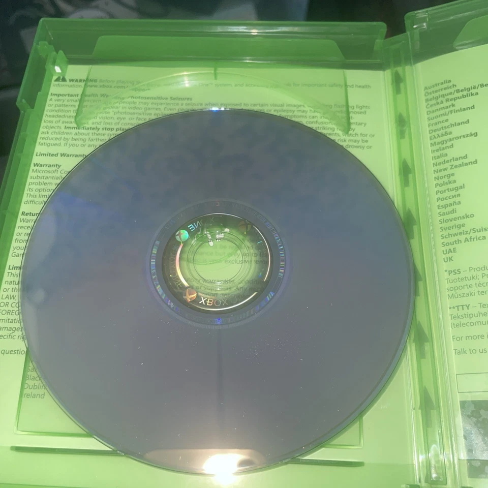 Minecraft Xbox One Edition - Xbox One - PAL 2014 - Very Good Condition - Image 3 of 4