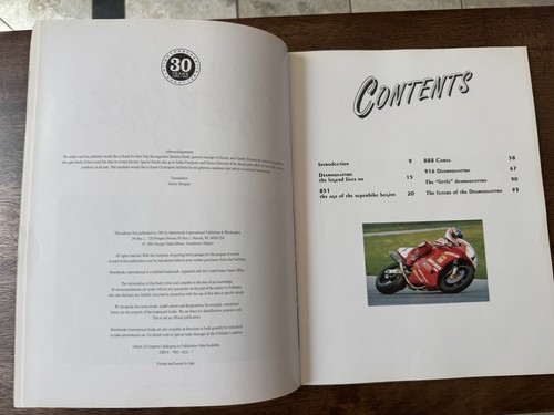 DUCATI SUPERBIKES 851 + 888 + 916 by Paolo Conti / Motorbooks International 2005 - Picture 3 of 5