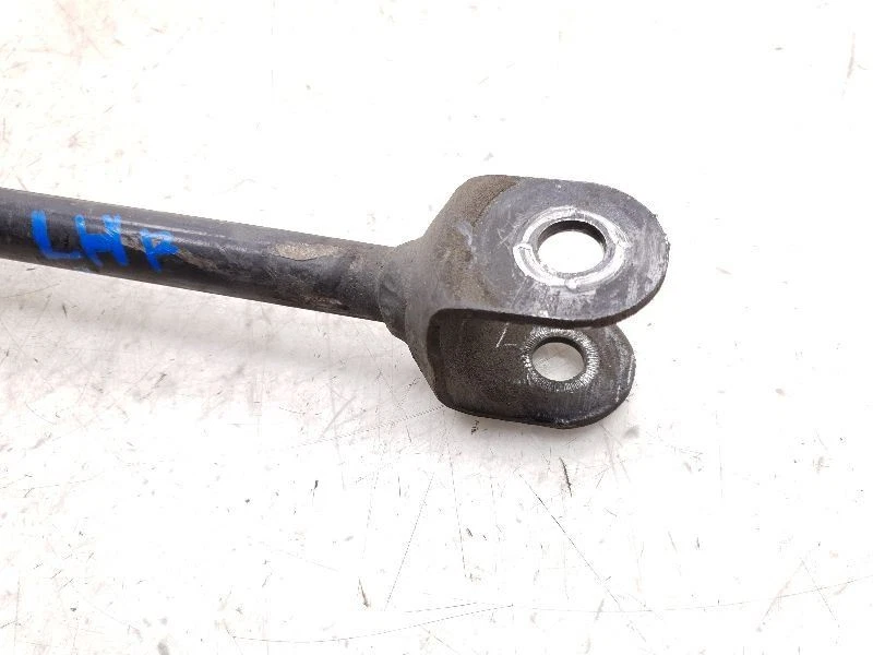 02-06 TOYOTA CAMRY LADO PASAJERO TRASERO CONTROL INFERIOR CONJUNTO BRAZO LOCALIZADOR Foto 3 de 4