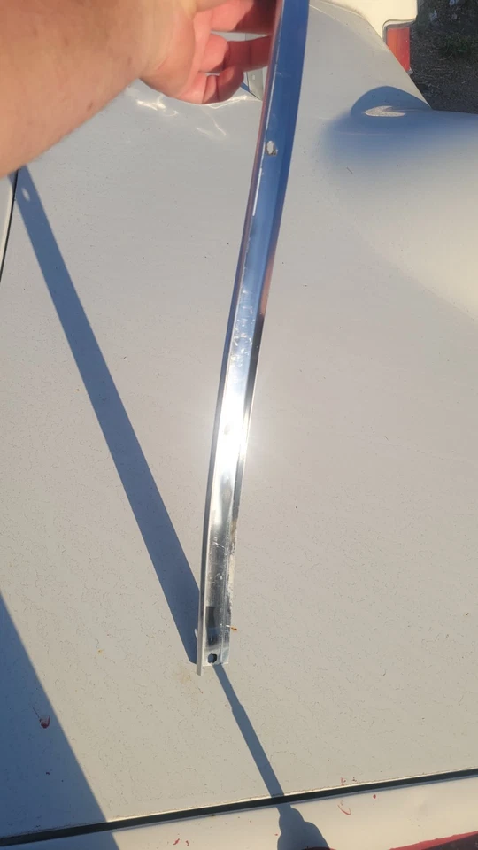 1971 Lincoln Continental Mark III Wheel Opening Molding LH/ DRIVER RH PASSE SIDE - Image 4 of 4