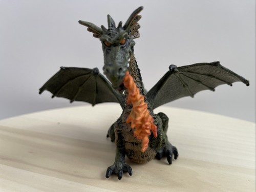 Papo 2005 Green Dragon With Flames action Figure Medieval Toy - Picture 1 of 9