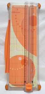 Vintage Fiskars Surecut Deluxe Plastic Paper Trimmer 12" Portable Craft Tool