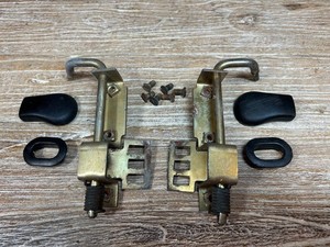 67-76 Bmw E10 1600 2002tii 2002 Seat Adjuster lever pull knob nob L + R all pcs