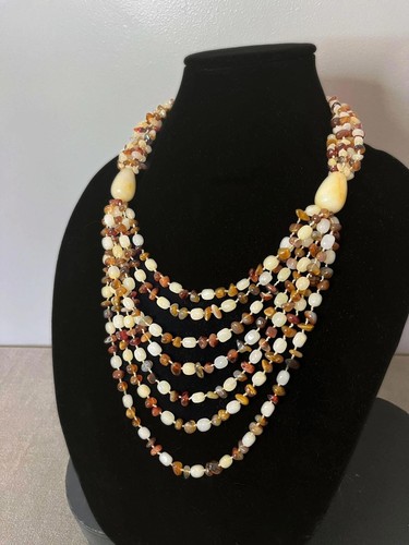 Sajen Cream Agate Quartz Stone and Amber Multi-strand Necklace, Unsigned - Picture 4 of 5