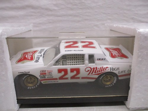 1995 RCCA Bobby Allison Miller High Life 1/24 - Foto 2 di 3
