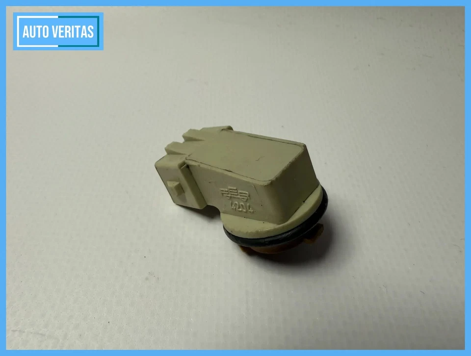 Originale Mercedes-benz Sprinter Portalampada laterale 0028209156 4204 - Immagine 2 di 4