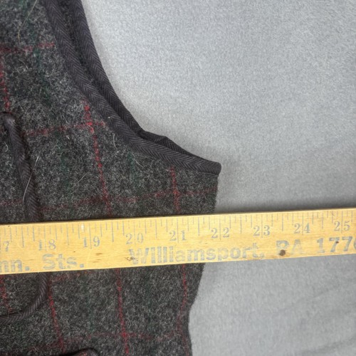 VTG Woolrich Vest Mens Large Plaid Wool Outdoor Utility Hunting Pockets USA - Picture 8 of 9
