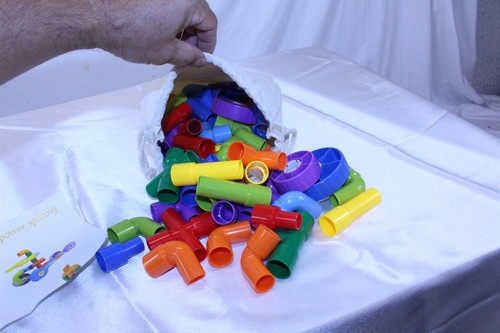 1# Tasche Tube Bauspielzeug 100 Stück Mehrfarbig Kunststoff Bauspielzeug Alter 5+