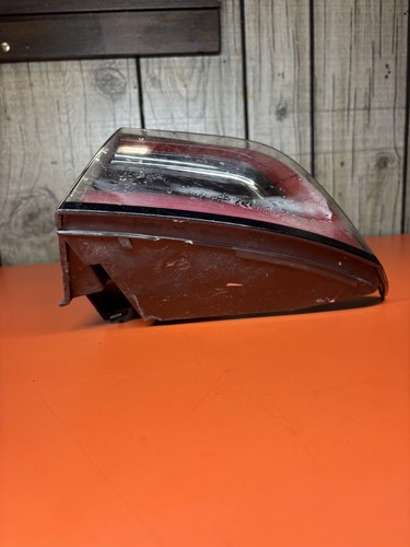 ⭐️2017-2023 Tesla Model 3 LED Tail Light Right Outer Rear Passenger Side 3 OEM - Picture 7 of 18