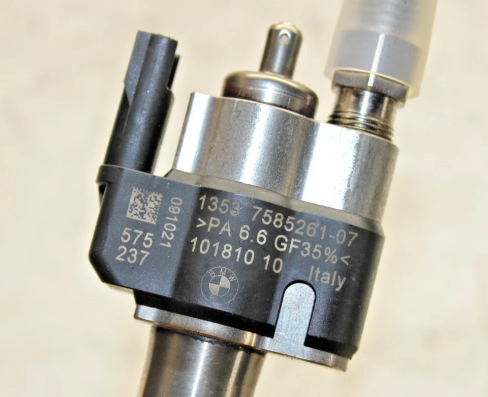 06-12 INYECTOR COMBUSTIBLE BMW N54 N63 135 335 535 550 X5 X6 1353 7585261-07 Foto 3 de 3