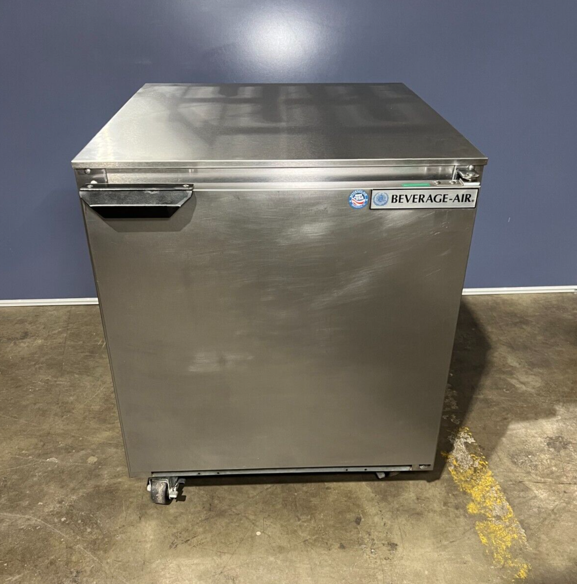 Beverage Air UCR27A23 27" Undercounter Refrigerator eBay