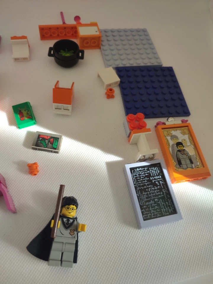 LEGO Harry Potter 4721 Hogwarts Classroom, Foto 2 von 3