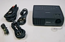 InFocus IN1112 Ultra Mobile Widescreen DLP Projector Only 31 hours on new lamp