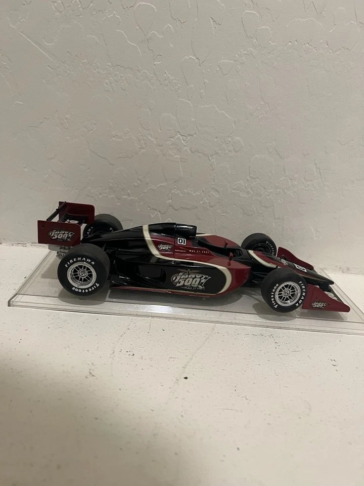 2001 Indianapolis 500 85th Running Event 1:18 Diecast Limited Edition 1/834 - Image 4 of 4