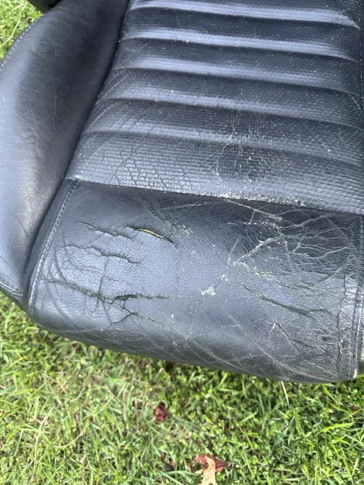 Asientos delanteros y traseros '05-'09 Mustang GT Foto 3 de 4