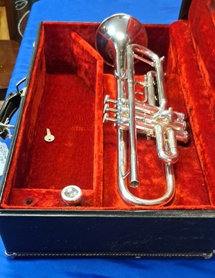 Getzen 590S Capri Bb Trumpet, 1st Slide Trigger, step up, Serviced