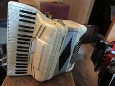 Accordion Crucianelli,product of pan 120 bass,16" KB,.3/4 reeds,LM,good cond.