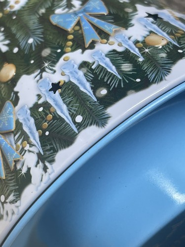 Cheryl’s Christmas Tin Tree Tea Light Luminary 9” Peace On Earth Angel Display - Picture 8 of 13