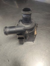 Pompe à eau Porsche CAYENNE