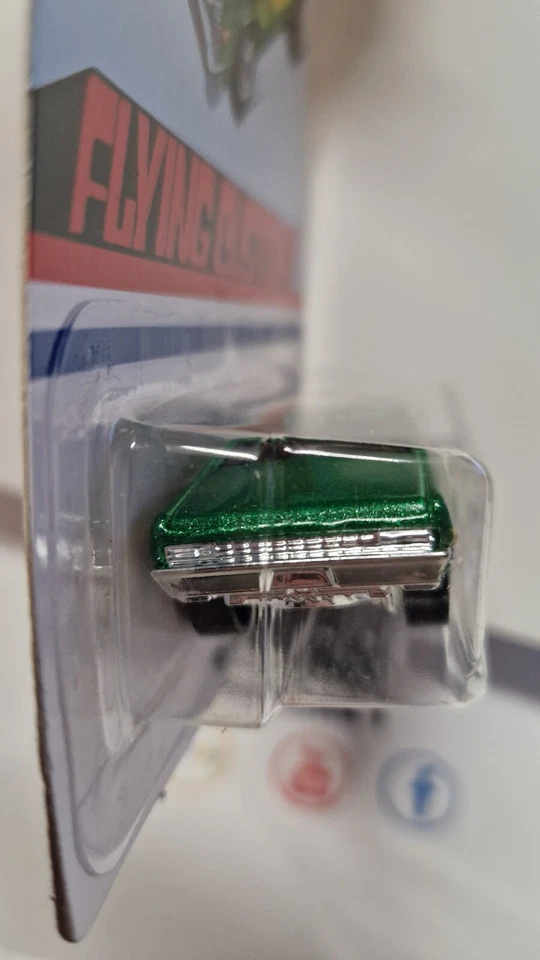 Hot Wheels 2019 flying customs target exclusive 68 nova (NP46) - Photo 4/4