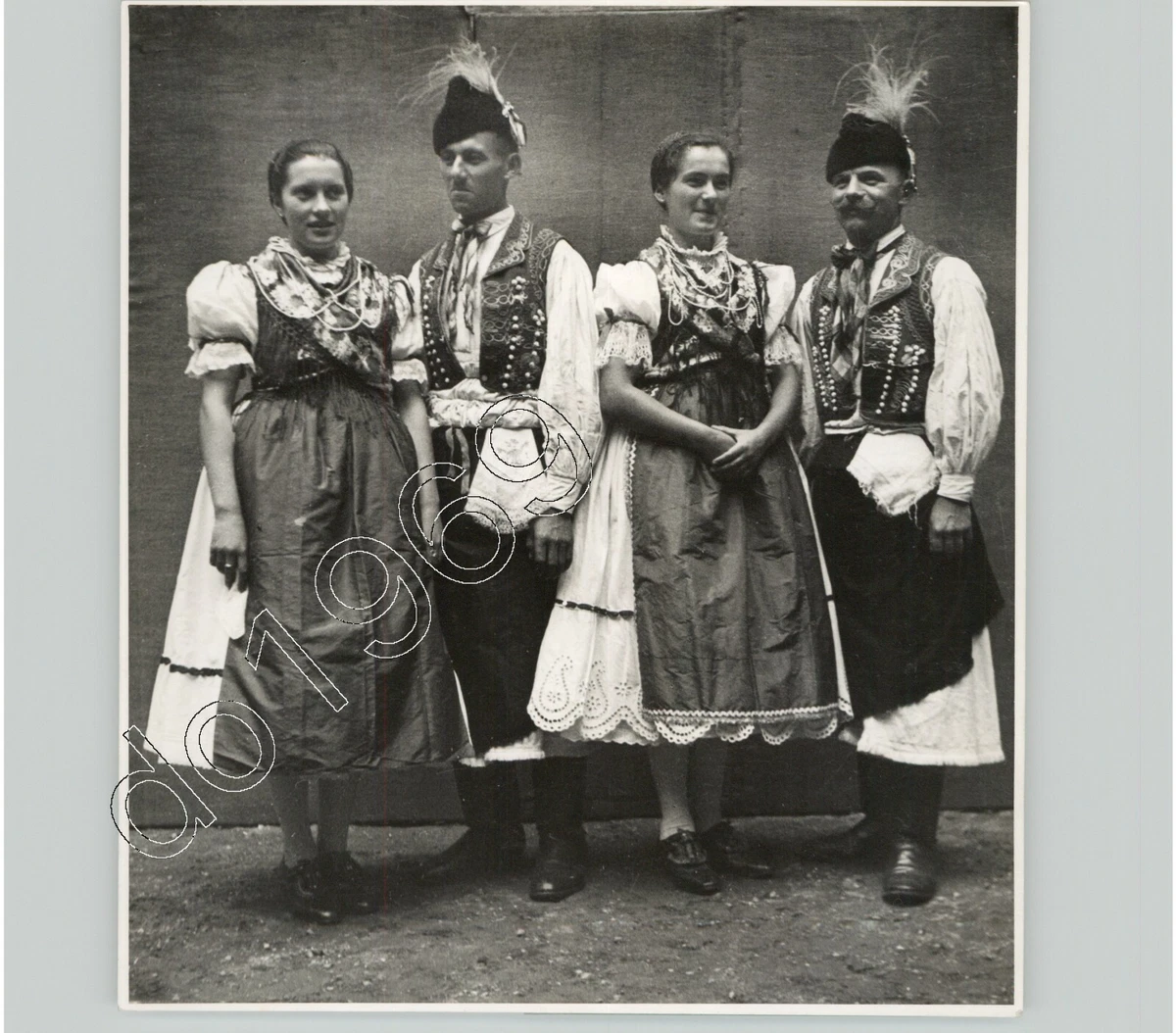 Hungarian PEASANT Men&Women Wearing Traditional Folk Costume Fashion Press  Photo | eBay