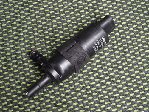 Original VW Seat Audi Skoda Wasserpumpe Pumpe Scheinwerferreinigung 3B7955681