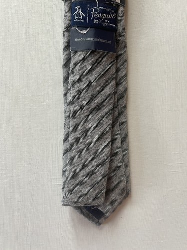 NWT ORIGINAL PENGUIN MEN Slim NECK TIE Gray & Black Diagonal Stripes - Picture 3 of 3