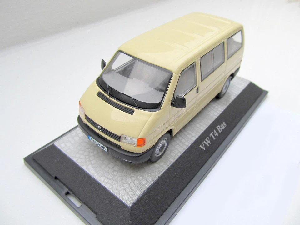 Volkswagen VW T4 Modello Auto In Avorio 1:43 Premium Classixxs 13250 - Immagine 2 di 3