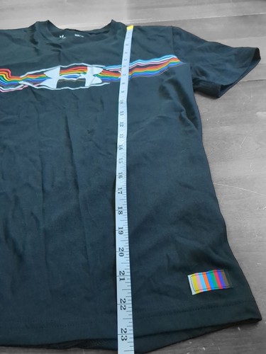 Under Armour Youth Large Pride 2022 Shirt. - Picture 3 of 8