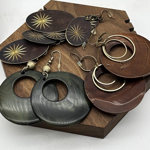 Vintage Boho Mixed Earrings Lot Wood Metal Resin Pierced Eclectic Jewelry AS IS - Picture 3 of 3