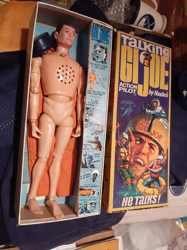 VINTAGE HASBRO GI JOE TALKING PILOT BOXED ORIGINAL TALKS WEAK GARBLED DECENT SET