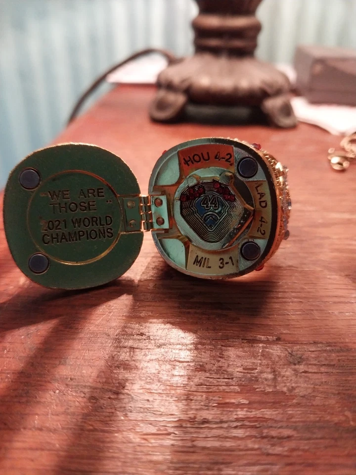 Anel Atlanta Braves World Championship Ring Albies #1 World Series 2021 - Imagem 2 de 4