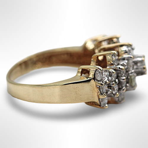 10K Yellow Gold Natural Diamond Cluster Ring size 7 - Picture 7 of 9