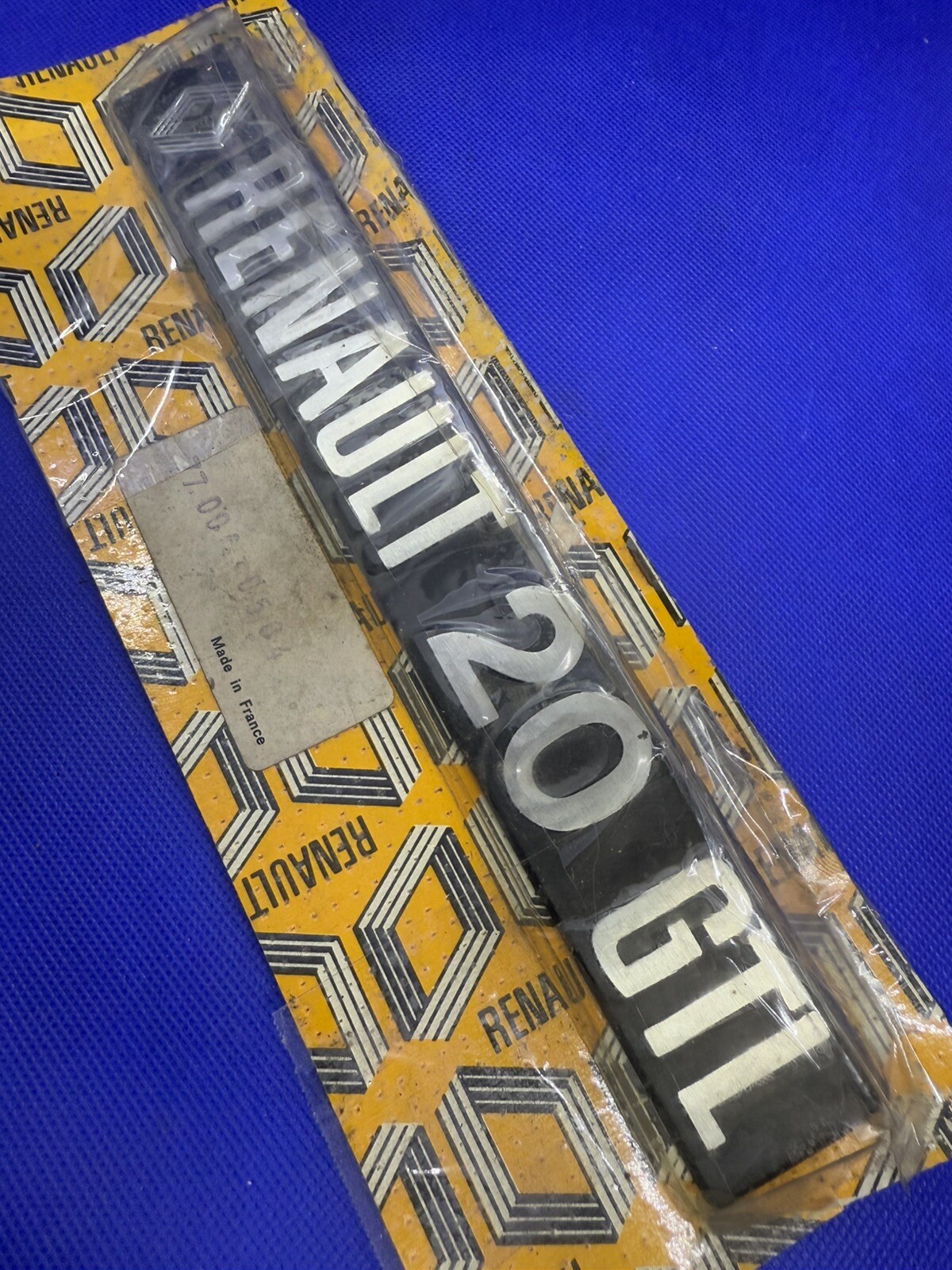 Badge RENAULT 20 GTL arrière pour revivre la nostalgie des années 80