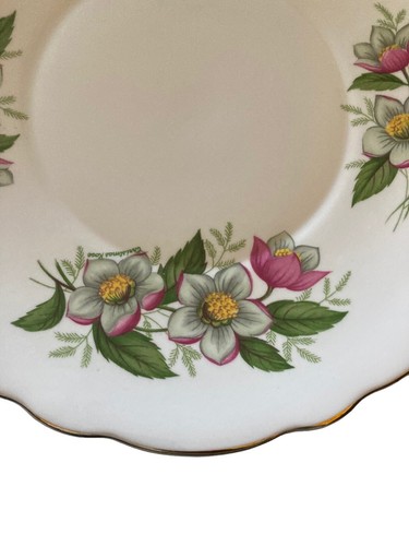 Plato de rosa de Navidad Regency Bone China - Imagen 4 de 4