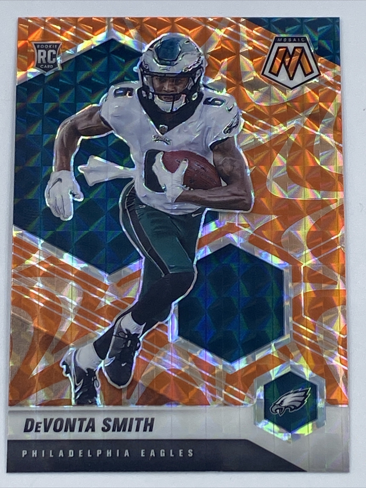 DeVonta Smith 2021 Panini Mosaic Football #305 Rookie Reactive Orange Prizm (RC)