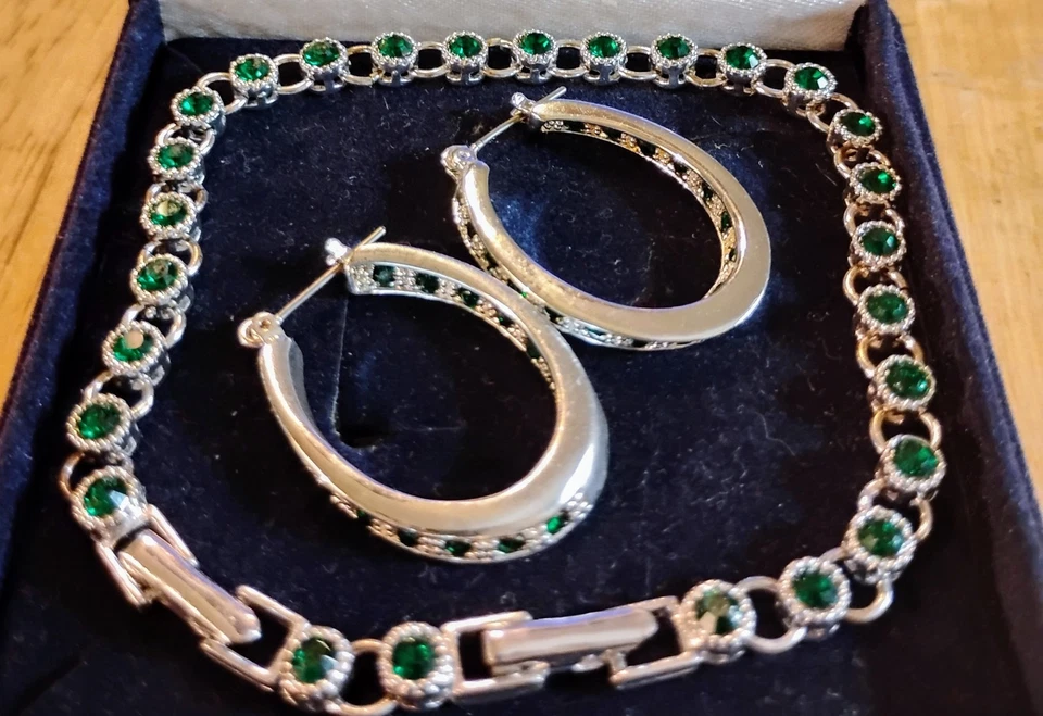 Теннисный браслет и серьги-кольца с изумрудом Avon (май) - Изображение 4 из 4