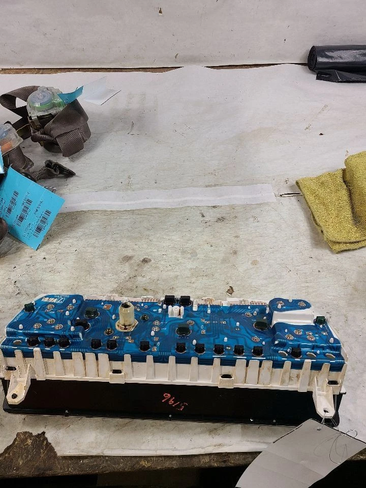 Velocímetro KPH culata solo 4 cilindros para camioneta Toyota 89-91 643442 769808-772 Foto 4 de 4