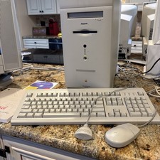 Pristine Power Macintosh 6500/250 with Mac OS 9.1 w/mouse, manual, keyboard, box