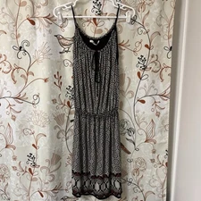 Max Studio Tank Shift Dress Women’s Sz Medium Black White Stretch VGC no tags!