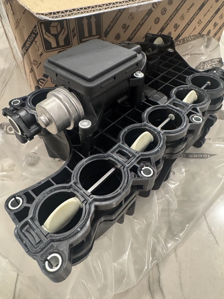 Kit de colector de admisión de motor Mopar genuino 68492577AA Foto 3 de 4