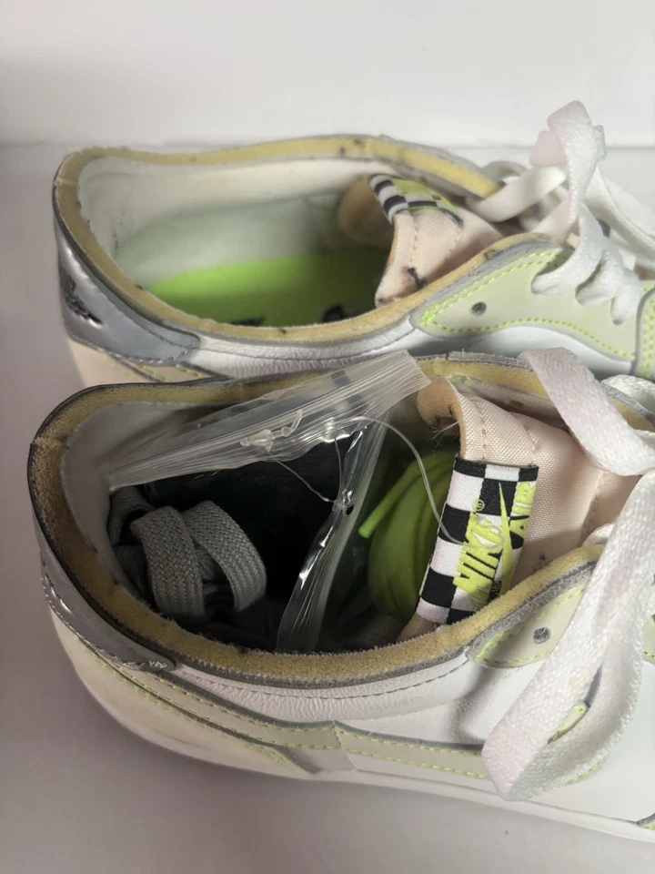 Talla 10.5 - Air Jordan 1 Retro OG Low Ghost Green Foto 2 de 4