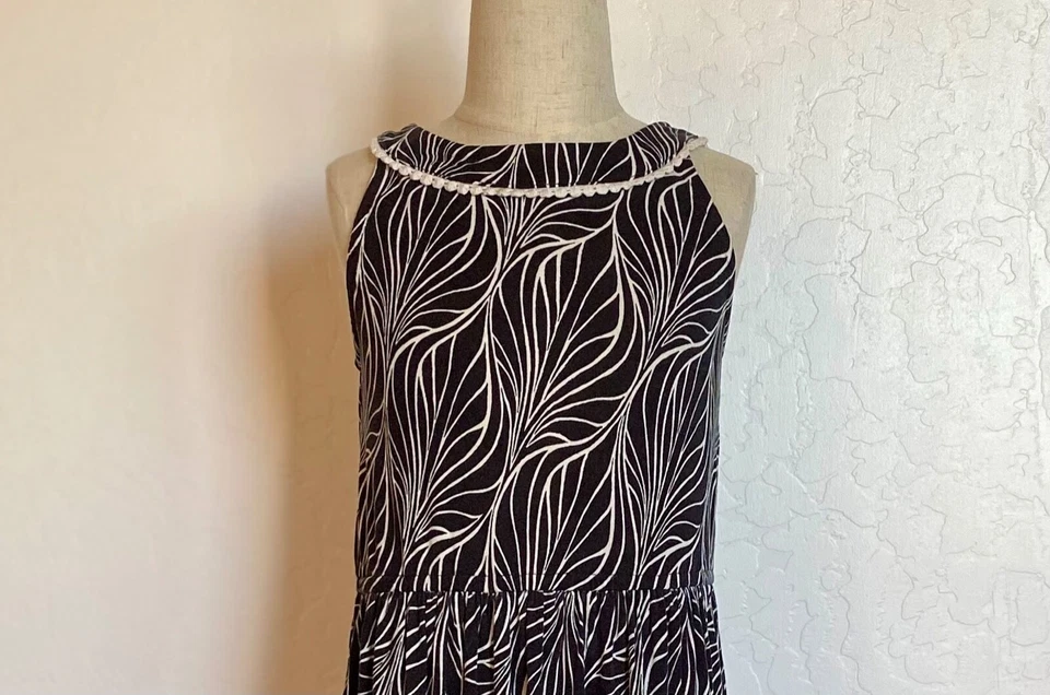 CRAZY 8, VESTIDO NIÑA, ESTAMPADO HOJAS BLANCO Y NEGRO, TALLA M (7-8) Foto 3 de 4