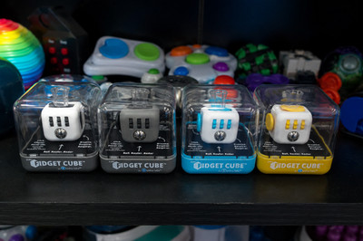   ZURU Fidget Cube by Antsy Labs Sensory Fidget Toy New Sealed Unopened