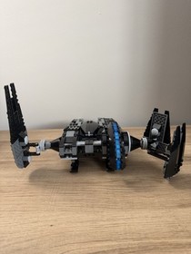 LEGO Star Wars 7672 Rogue Shadow 100% Complete Build w/ Juno Eclipse Minifigure