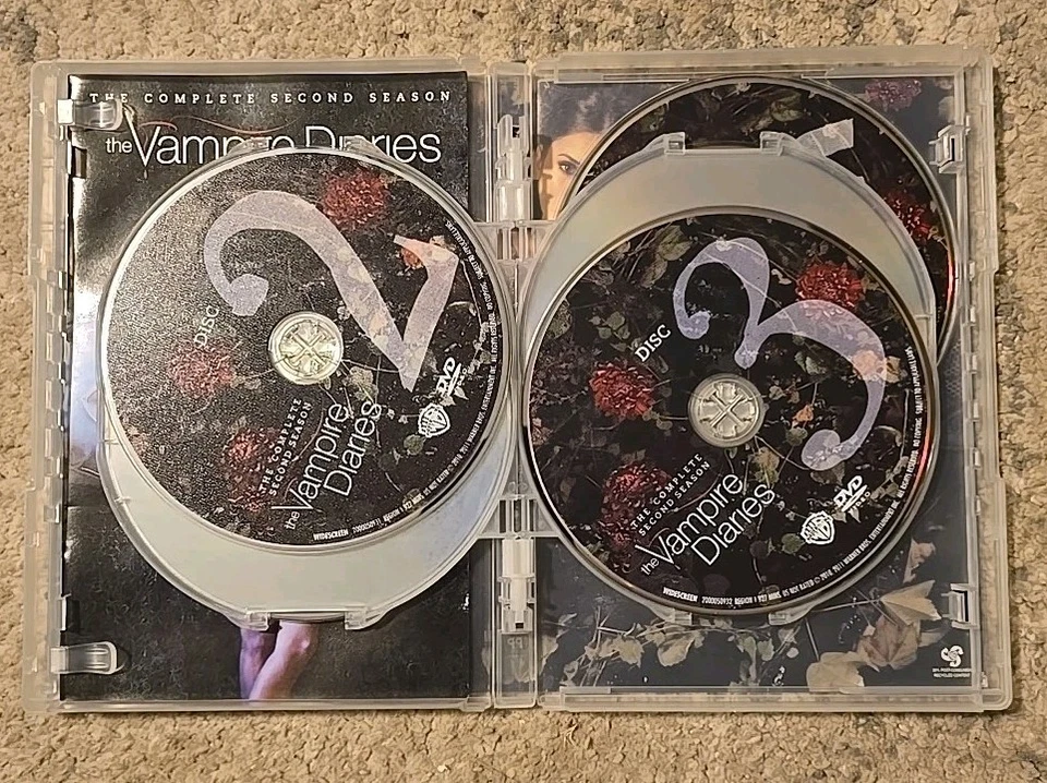 The Vampire Diaries Complete Second Season 2. 5 DVD Set W/Sleeve Pre Owned - Image 4 of 4
