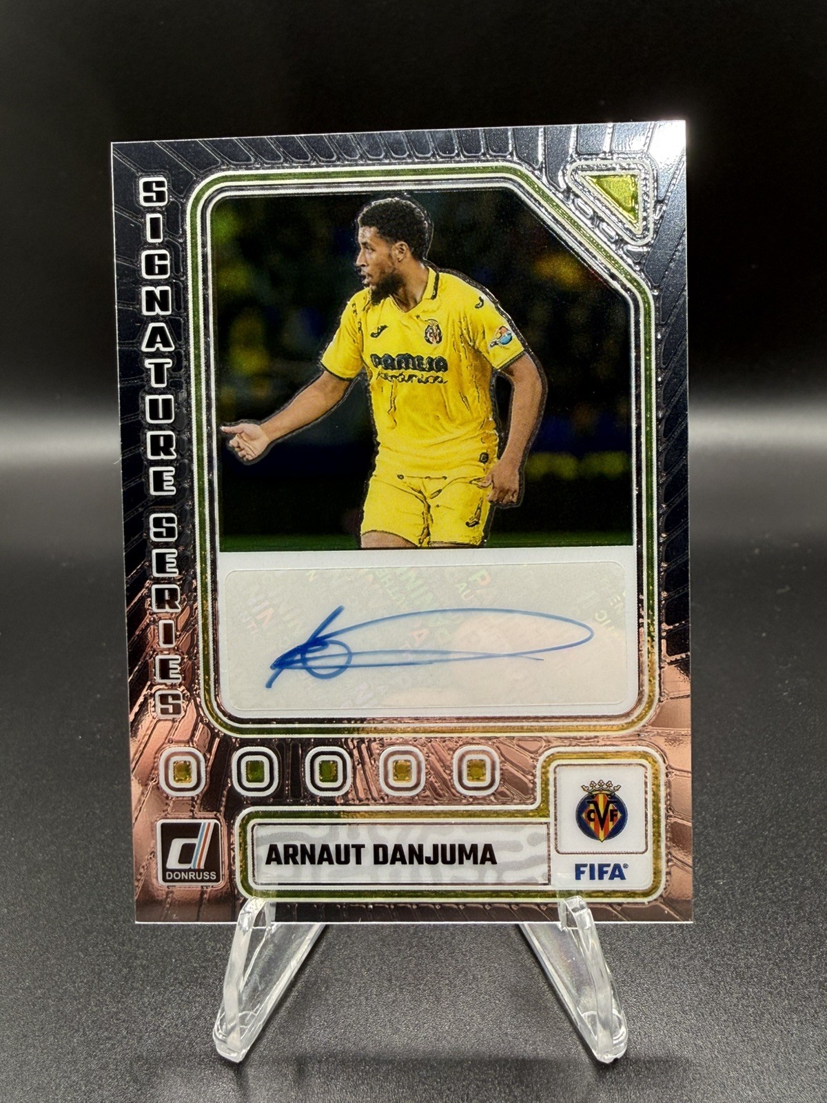 Arnaut Danjuma AUTOGRAPH - #SS-AD - 2023-24 Panini Donruss FIFA Signature Series view 1