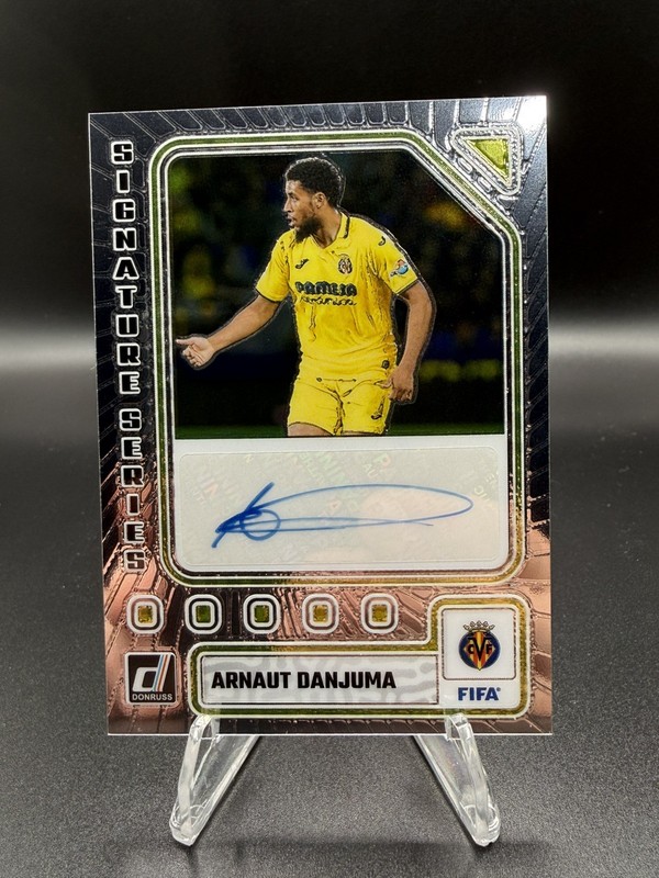 Arnaut Danjuma AUTOGRAPH - #SS-AD - 2023-24 Panini Donruss FIFA Signature Series