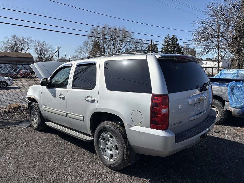 Used Rear Right Door Window Regulator Rear fits: 2011 Chevrolet Tahoe Rear Right Foto 3 de 4